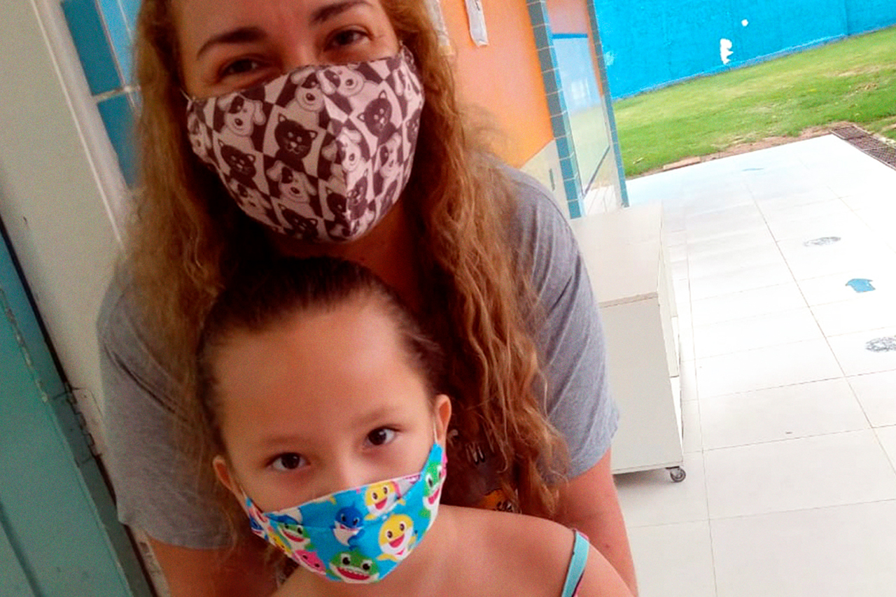 Professora Andreia Amorim, da EMEI Prof&ordf; Maria Alice Pasquarelli, em S&atilde;o Jos&eacute; dos Campos (SP): "Foi um retorno muito feliz porque a escola vive das crian&ccedil;as".