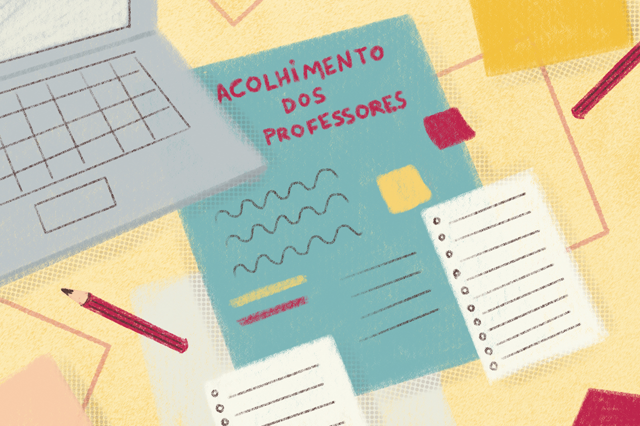 Notebook sobre mesa com folhas de papel sobre planejamento da semana pedag&oacute;gica e acolhimento dos professores