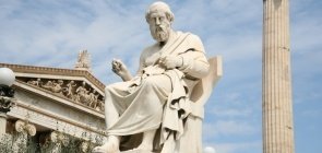 Escultura de Platão 