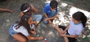 Cinco brincadeiras regionais que vão ampliar suas possibilidades 