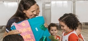 Escuta, fala, pensamento e imaginação: primeiros contatos com a arte da narrativa