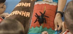 Na prática: livros de pano para exercitar Escuta, Fala, Pensamento e Imaginação