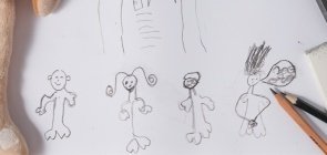 Descobrindo o desenho com lápis grafite ou carvão