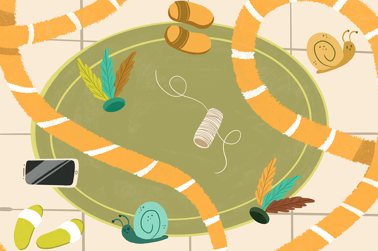 Ilustra&ccedil;&atilde;o de objetos como peteca, corda e outros brinquedos, sobre tapete.