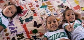 Costure as histórias da turma em uma colcha de retalhos