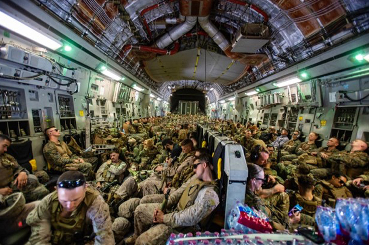 Fotografia: Marinha dos Estados Unidos (Marechal Mark Andries), Agosto de 2021