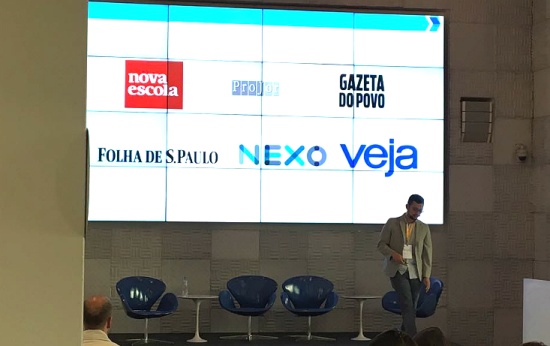 Pedro Burgos, criador da ferramenta Impacto.jor, apresenta os veículos parceiros da iniciativa do Google News Lab